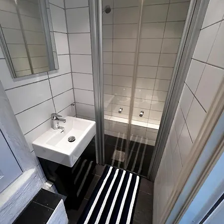 Cozy In Quiet Neighborhood Apartmán *