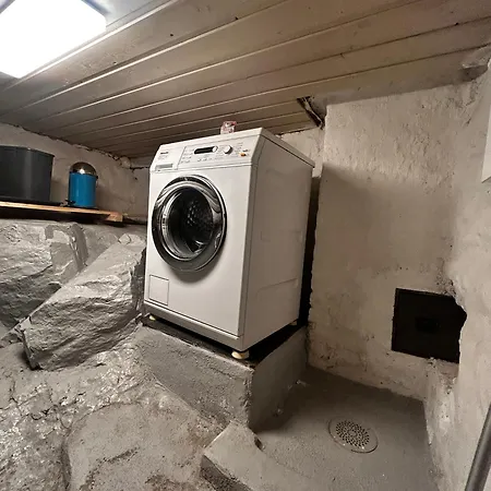 Cozy In Quiet Neighborhood